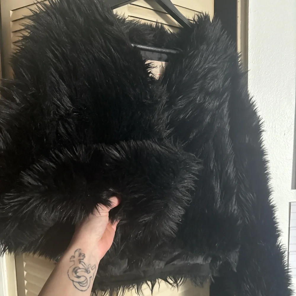 Free People Black Faux Fur Jacket - Picture 3 of 4
